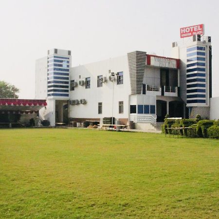 Vinayak Palace Hotel Mathura Exterior foto